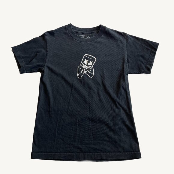 Official Mellogang Black & Red 'Mello Made Me Do It' Graphic T-Shirt - Picture 1 of 8